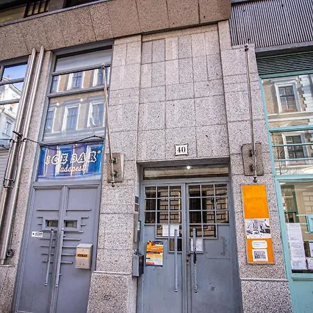 Vaci Street Apartmán *