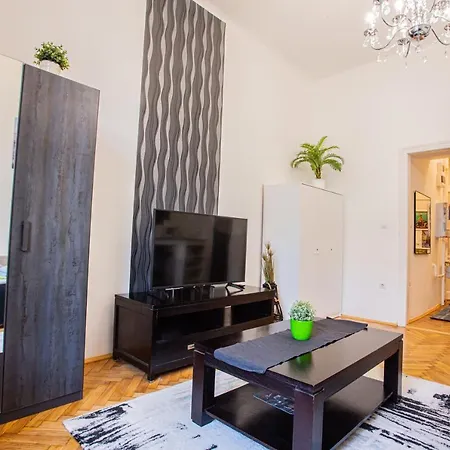 Apartment Vaci Street *