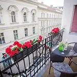 Vaci Street بودابست